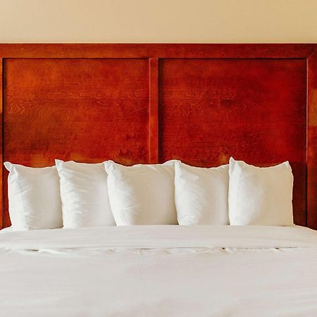 Comfort Inn Pomona Near Fairplex Экстерьер фото