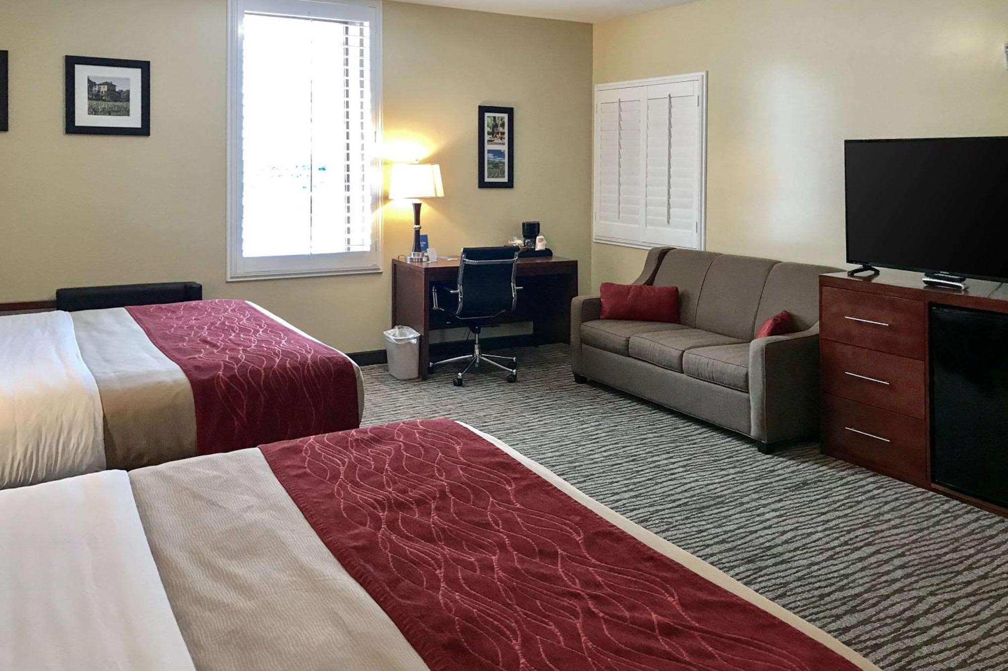 Comfort Inn Pomona Near Fairplex Экстерьер фото