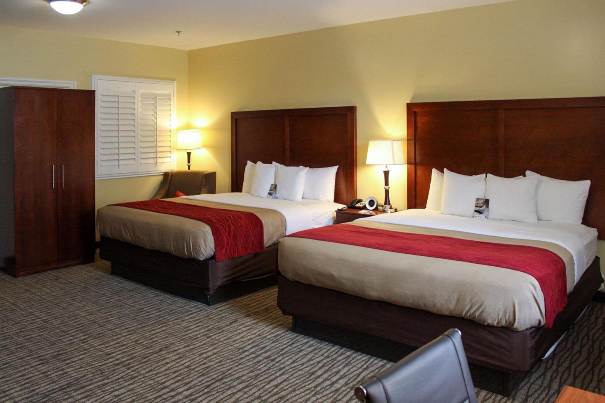 Comfort Inn Pomona Near Fairplex Экстерьер фото