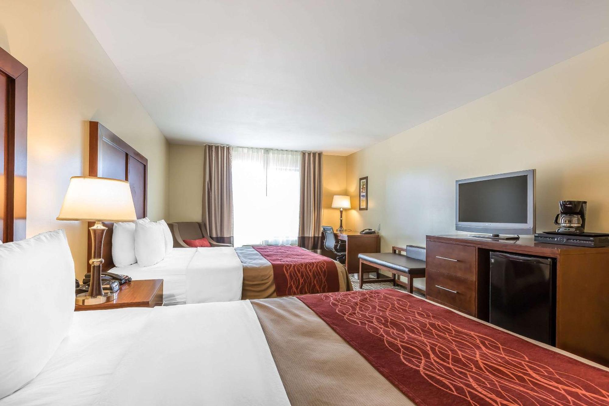 Comfort Inn Pomona Near Fairplex Экстерьер фото