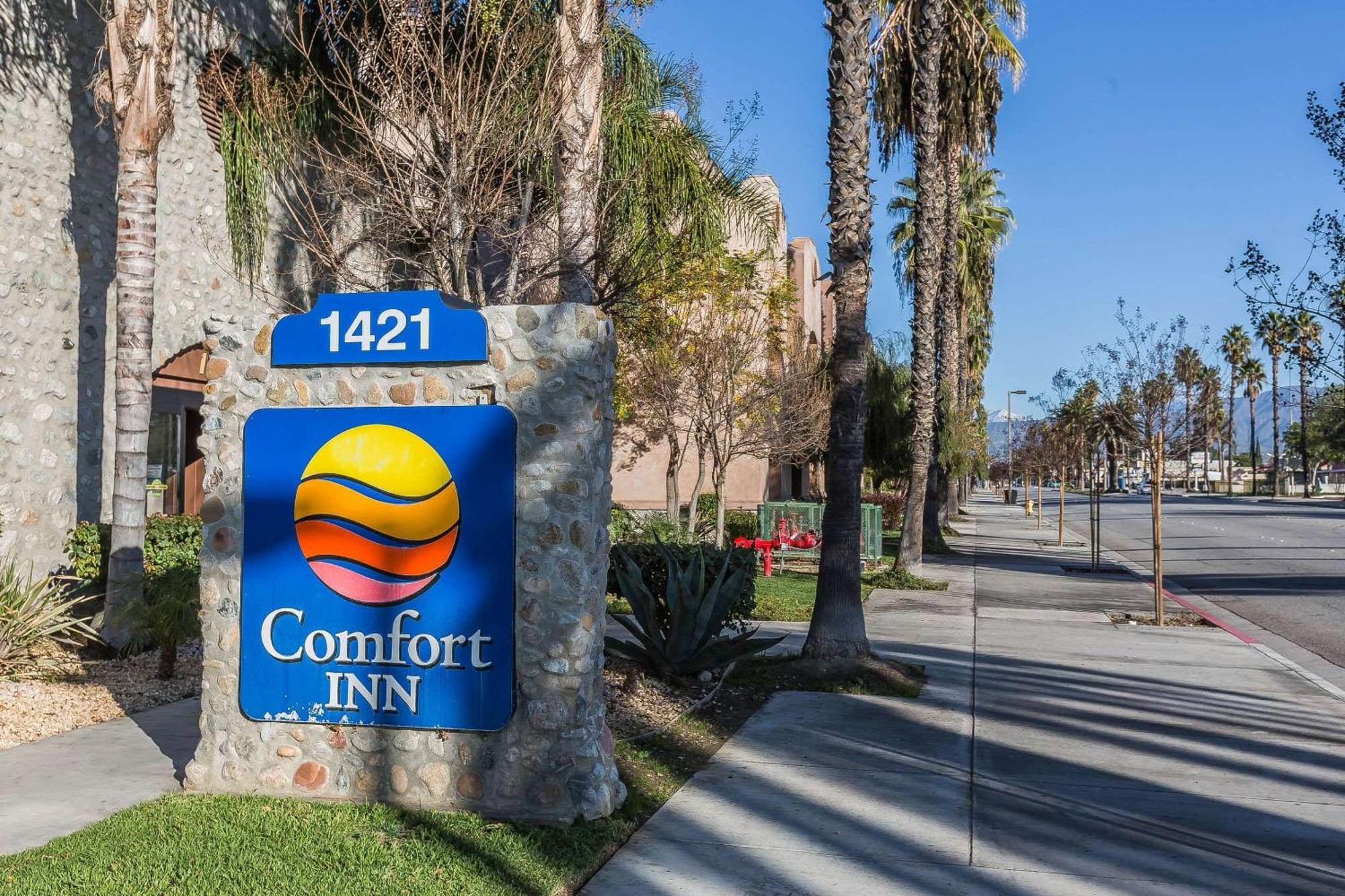 Comfort Inn Pomona Near Fairplex Экстерьер фото